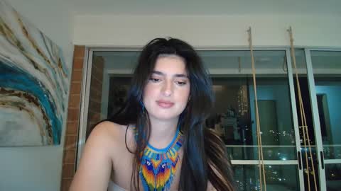 hollyshit_ online show from 12/17/25, 12:05