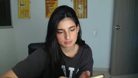 hollyshit_ online show from 02/21/26, 12:44