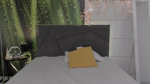 HollyTaillor online show from 04/03/26, 05:38