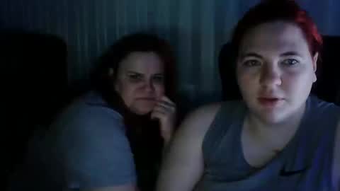 HollyXEva online show from 01/13/26, 10:04