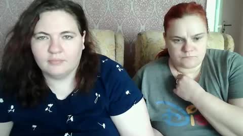 HollyXEva online show from 04/13/26, 09:59