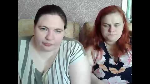 HollyXEva online show from 05/04/26, 07:59