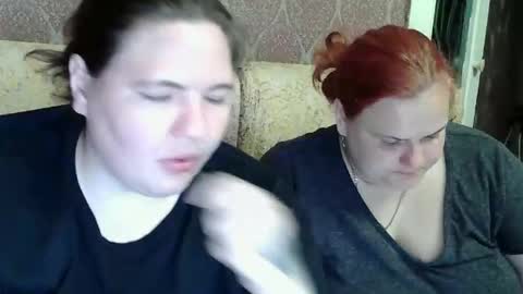 HollyXEva online show from 05/26/26, 06:59