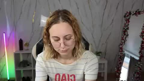 Polly online show from 07/31/26, 02:22