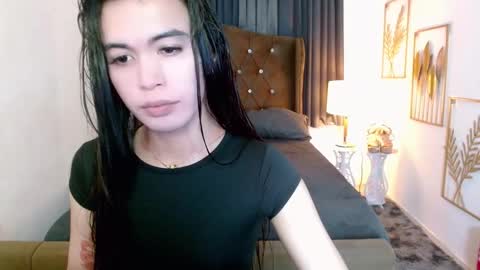 yumi online show from 03/20/26, 11:04