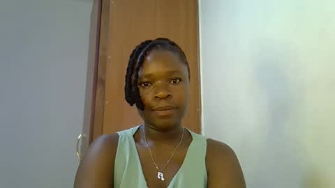 holy_ebony online show from 05/07/26, 05:24