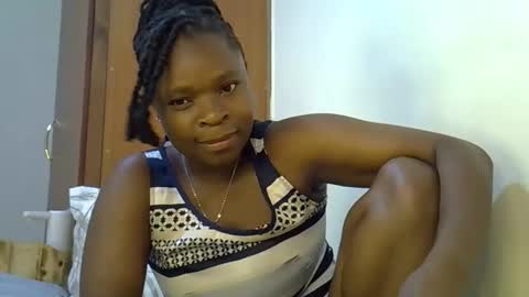 holy_ebony online show from 05/07/26, 10:48