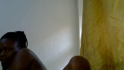 holy_ebony online show from 06/01/26, 08:38