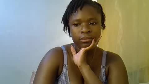 holy_ebony online show from 06/05/26, 09:37