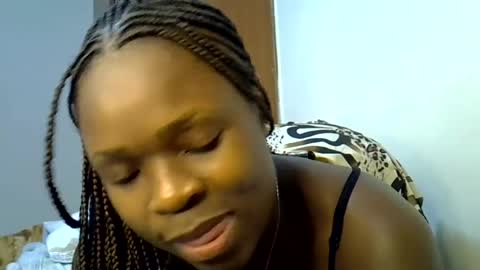 holy_ebony online show from 07/07/26, 04:33