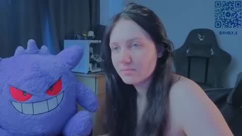 Snapshot of holy_kveta chatting on 06/25/26, 05:12 Kviki online show from 06/25/26, 05:12