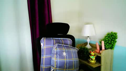 Snapshot of holy_maxine chatting on 02/08/26, 09:34 holy_maxine online show from 02/08/26, 09:34