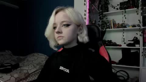 holy_mistresss online show from 11/08/25, 09:31