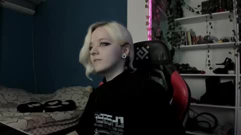 holy_mistresss online show from 11/09/25, 09:40