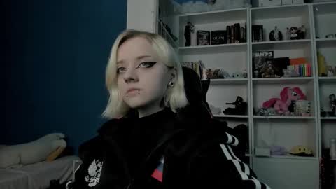 holy_mistresss online show from 01/06/26, 09:35