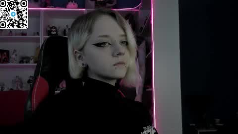 holy_mistresss online show from 03/18/26, 10:07