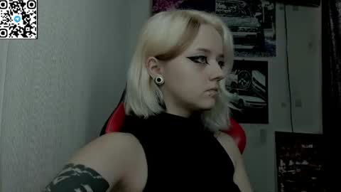Snapshot of holy_mistresss chatting on 07/22/26, 08:06 holy_mistresss online show from 07/22/26, 08:06