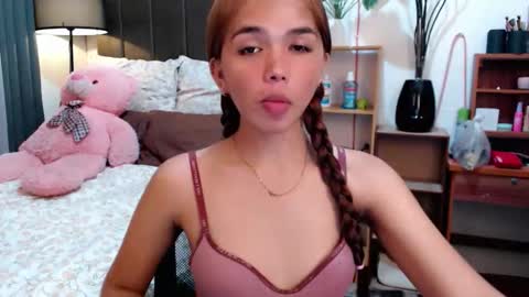 holy_molly1 online show from 02/11/26, 04:23