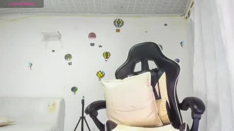 Holly online show from 03/05/25, 10:54