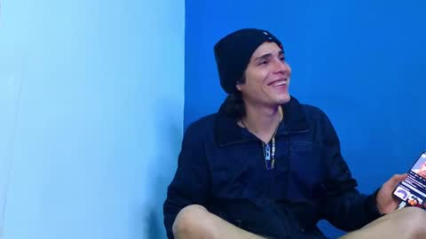      online show from 02/19/25, 09:28