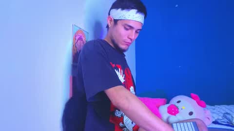      online show from 11/07/25, 04:34