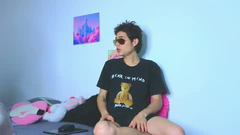      online show from 03/26/26, 02:55