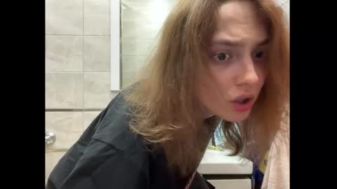 dori not holy get my tg channel with link from description under last photo online show from 12/23/25, 12:19