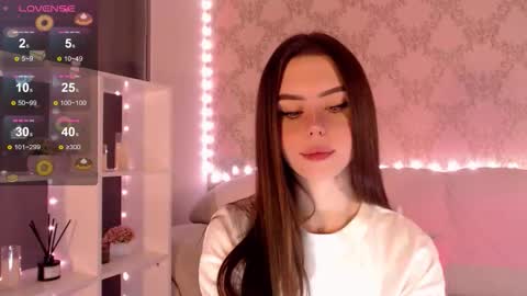 Snapshot of holymiax chatting on 10/02/25, 03:35 Mia online show from 10/02/25, 03:35