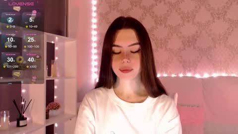 Snapshot of holymiax chatting on 10/04/25, 03:48 Mia online show from 10/04/25, 03:48