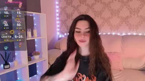 Mia online show from 04/14/26, 03:56