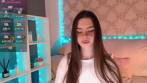 Mia online show from 06/11/26, 03:37