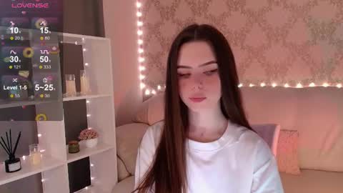 Mia online show from 07/02/26, 03:23
