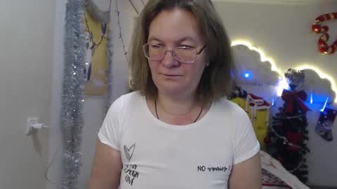 Snapshot of holymilfa chatting on 12/26/24, 07:24 holymilfa online show from 12/26/24, 07:24