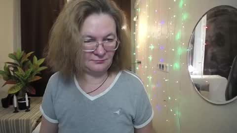 Snapshot of holymilfa chatting on 01/26/25, 07:32 holymilfa online show from 01/26/25, 07:32