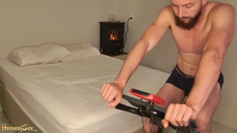 Snapshot of homeofsex_ chatting on 11/21/25, 10:36 Jack and Sally online show from 11/21/25, 10:36