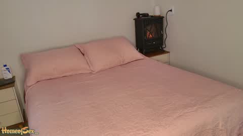 Snapshot of homeofsex_ chatting on 11/25/25, 10:37 Jack and Sally online show from 11/25/25, 10:37