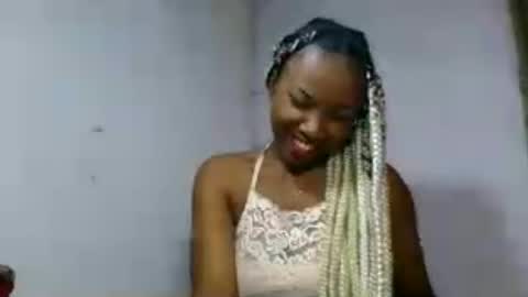 Snapshot of honeria98 chatting on 06/13/26, 12:36 honeria98 online show from 06/13/26, 12:36