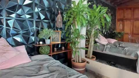 honey  monroe online show from 11/20/25, 09:36