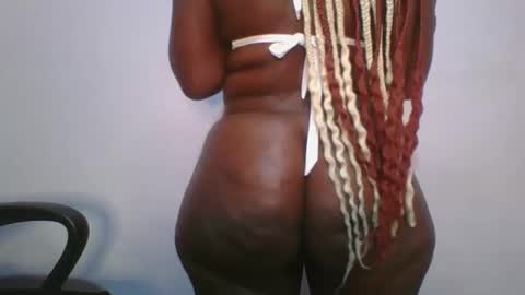 honey_beb online show from 10/04/25, 05:44