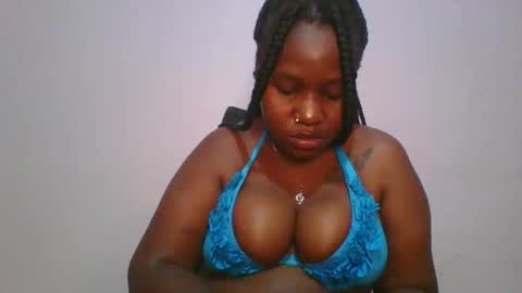 honey_beb online show from 11/14/25, 05:00