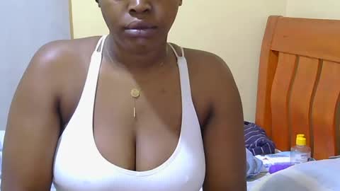 Snapshot of honey_caddy chatting on 06/18/26, 05:19 honey_caddy online show from 06/18/26, 05:19