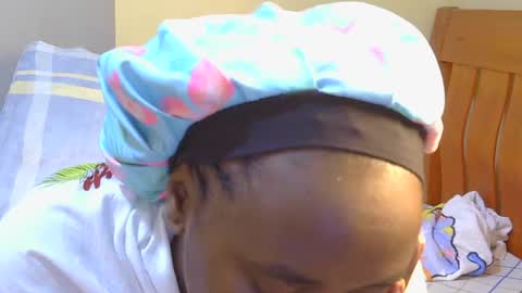 Snapshot of honey_caddy chatting on 06/24/26, 05:06 honey_caddy online show from 06/24/26, 05:06