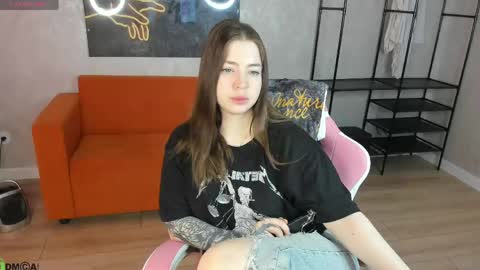Honey online show from 04/20/26, 01:30