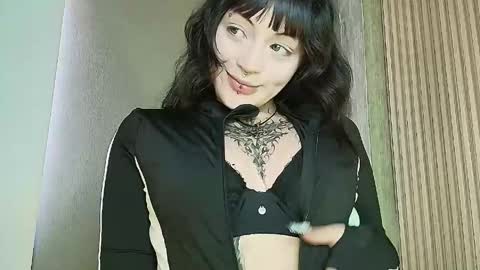 Snapshot of honey_dark chatting on 05/22/26, 03:06 Honney online show from 05/22/26, 03:06