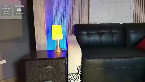 Snapshot of honey_dark chatting on 06/09/26, 01:56 Honney online show from 06/09/26, 01:56