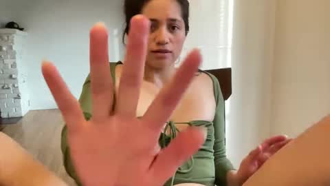 honey_laila online show from 02/28/25, 12:54