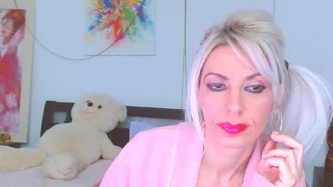 honey_lara online show from 01/18/26, 01:09