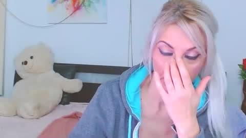 honey_lara online show from 02/25/26, 03:16