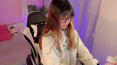 Milenka online show from 04/28/26, 06:57