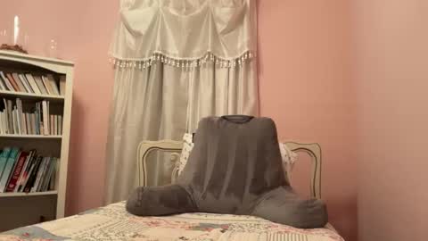 honey_man14 online show from 12/02/25, 08:04